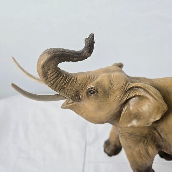 Bull Elephant Figurine Signed by Guido Cacciapuoti 10" x 8" x 4" Italy - Picture 9 of 12